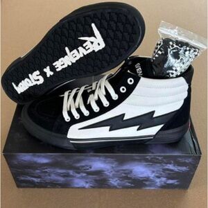 Revenge x Storm Vol. 2      Men Sz 5/ Women 6.5 White/Black